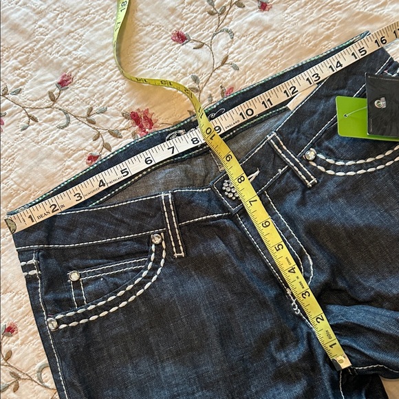 Rock 47 by Wrangler Women's Dark Blue Denim Jean SHORTS Bermuda Length Size 7/8 - Picture 8 of 10